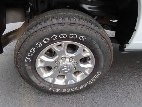 Used 2024 RAM 2500 Laramie AWD/4WD image 20