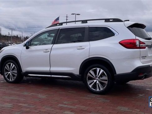 Used 2022 Subaru Ascent Limited image 7