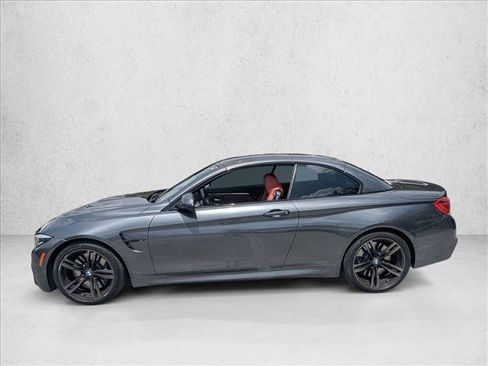Used 2018 BMW M4 Convertible RWD image 3