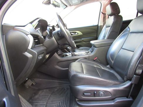Used 2020 Chevrolet Traverse RS AWD/4WD image 11