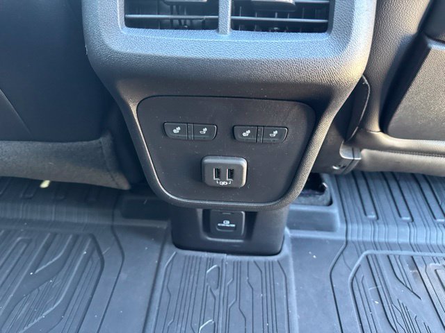Used 2024 GMC Terrain Denali w/ Black Diamond Edition AWD/4WD image 15