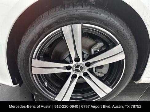 Certified 2025 Mercedes-Benz C 300 Sedan image 32