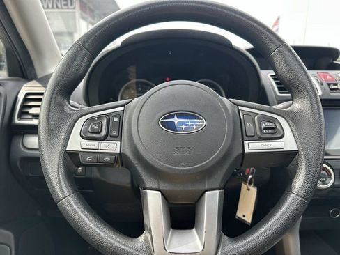 Used 2018 Subaru Forester 2.5i Premium w/ All-Weather Package AWD/4WD image 21