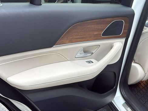 Certified 2025 Mercedes-Benz GLE 350 4MATIC image 24