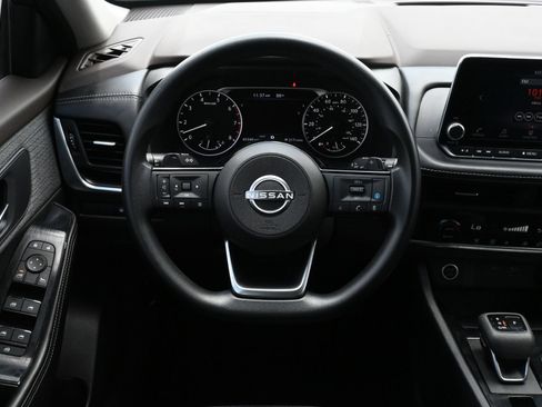 Used 2023 Nissan Rogue SV AWD/4WD image 11