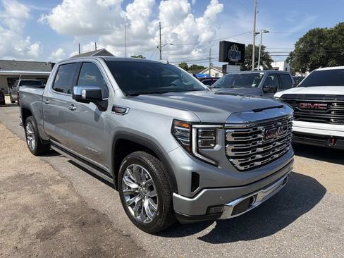 Used 2024 GMC Sierra 1500 Denali AWD/4WD image 4