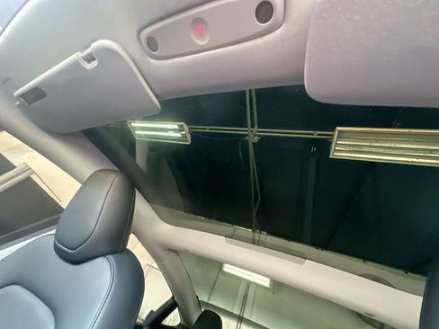 Used 2025 Tesla Model 3 Long Range RWD image 17