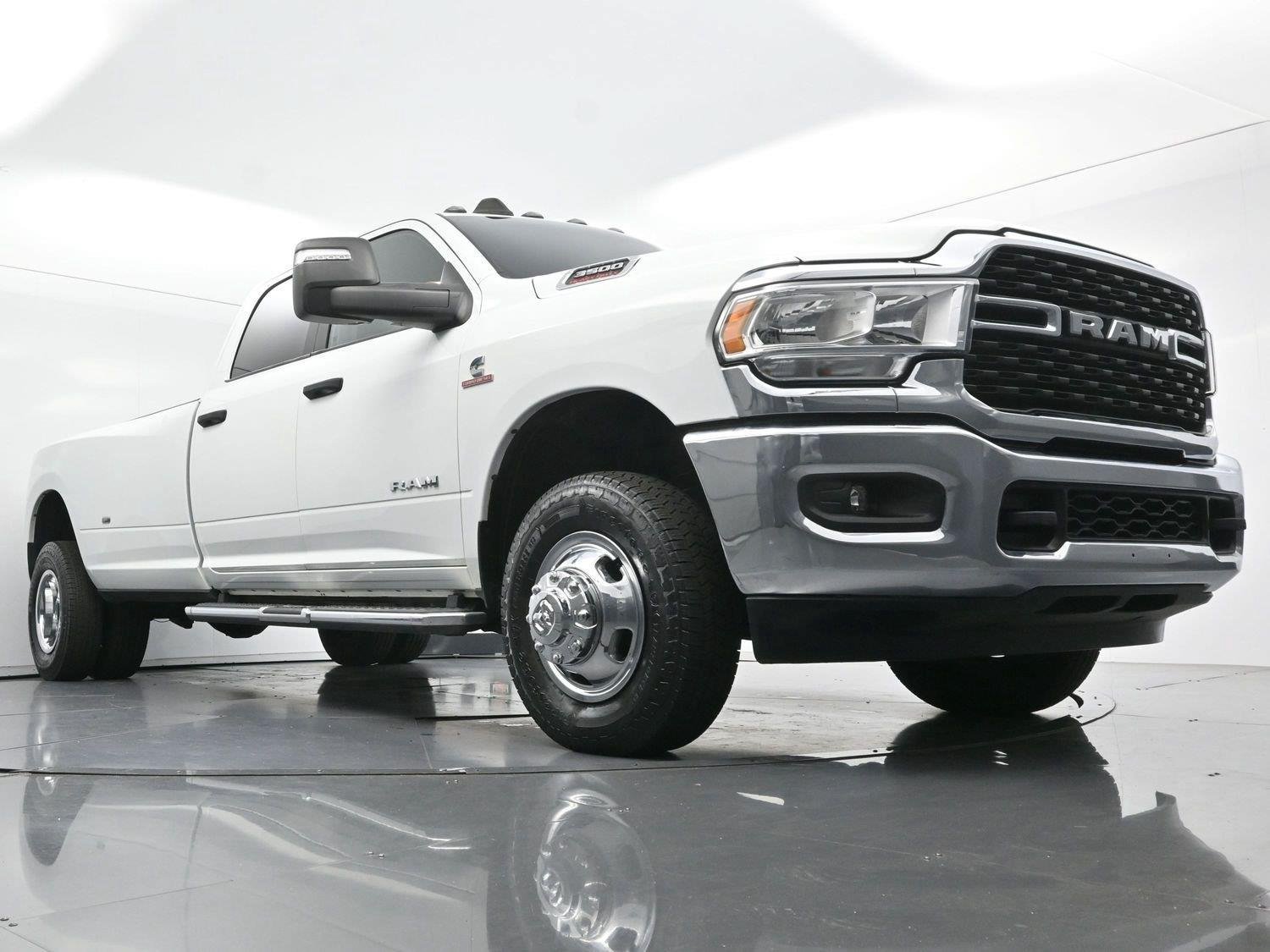 Used 2024 RAM 3500 Big Horn AWD/4WD image 43