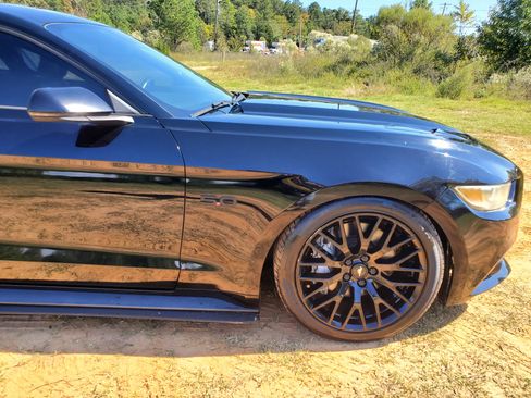 Used 2017 Ford Mustang GT Premium w/ Equipment Group 401A image 13