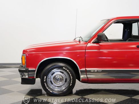 Used 1991 Chevrolet S10 Pickup 2WD Regular Cab image 24
