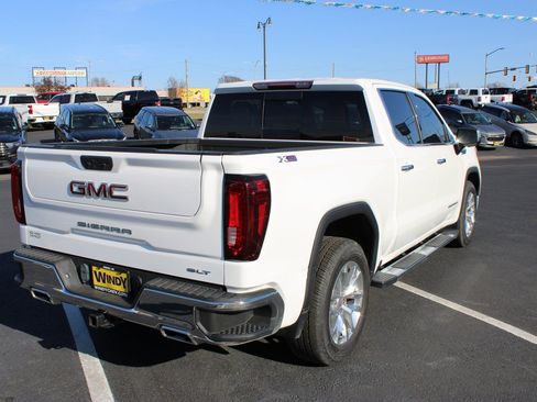Used 2021 GMC Sierra 1500 SLT w/ SLT Premium Package AWD/4WD image 8