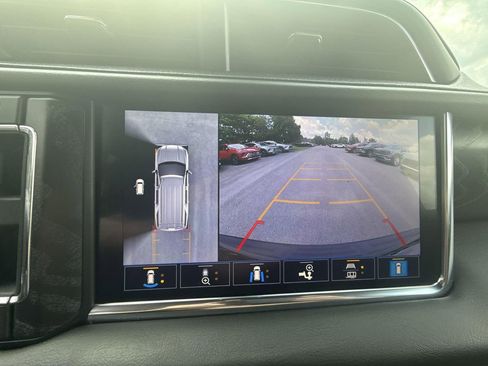 Certified 2021 GMC Yukon Denali image 21