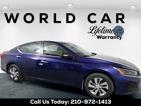 Used 2024 Nissan Altima 2.5 S FWD image 2