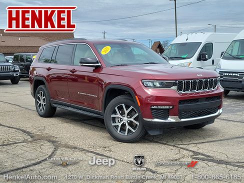 Used 2025 Jeep Grand Cherokee L Limited AWD/4WD image 1