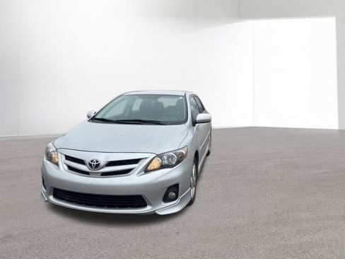 Used 2013 Toyota Corolla S image 2
