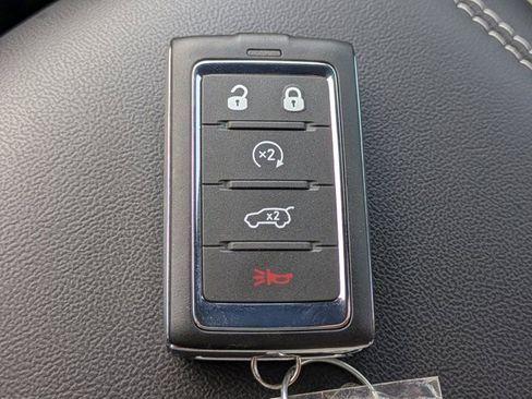 New 2025 Jeep Grand Cherokee L Laredo RWD image 26