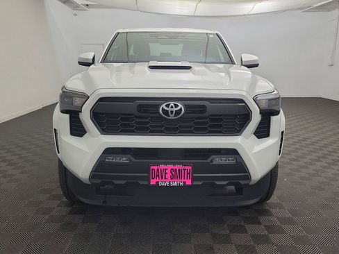 Used 2024 Toyota Tacoma TRD Sport image 5