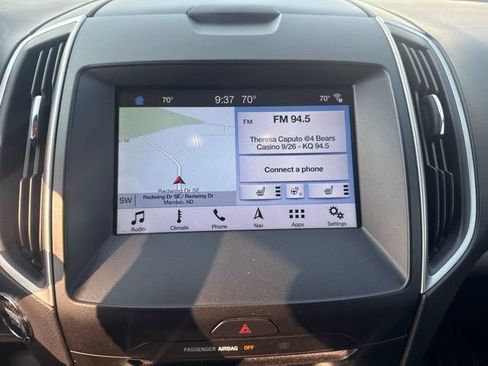 Used 2018 Ford Edge SEL w/ Equipment Group 201A AWD/4WD image 2