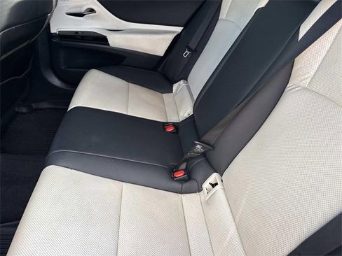 Used 2023 Lexus ES 350 F Sport image 13