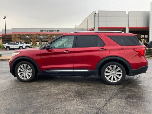 Used 2021 Ford Explorer Limited w/ Equipment Group 301A image 8