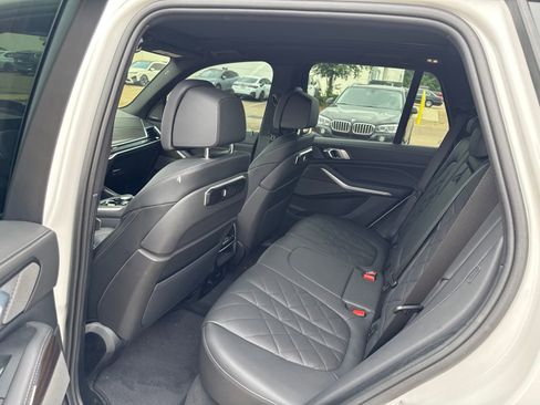 Certified 2025 BMW X5 xDrive40i w/ M Sport Package AWD/4WD image 10