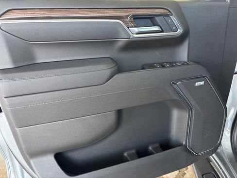 New 2026 Chevrolet Silverado 1500 LT Trail Boss w/ Convenience Package II image 9