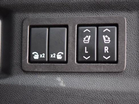 Used 2023 Chevrolet Tahoe LT w/ LT Signature Plus Package image 23