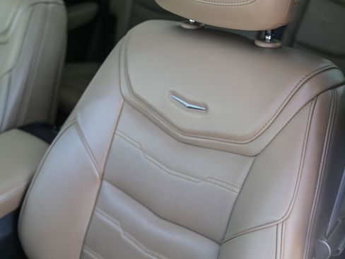 Used 2019 Cadillac XT5 Platinum image 27