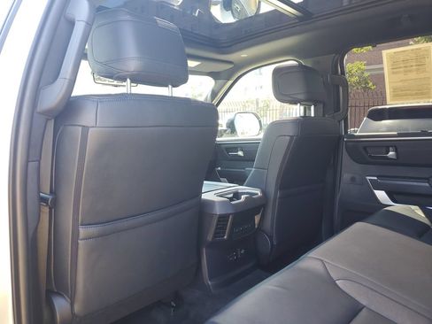 Used 2025 Toyota Tundra Platinum AWD/4WD image 14