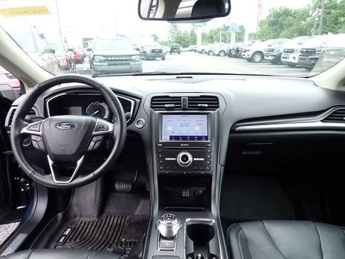 Used 2020 Ford Fusion Titanium AWD/4WD image 13