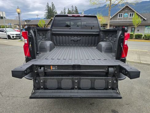 Used 2025 Chevrolet Silverado 1500 LTZ w/ LTZ Premium Package AWD/4WD image 21