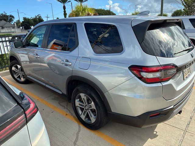 Used 2025 Honda Pilot EX-L image 4