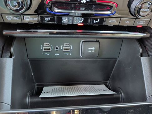 New 2025 Jeep Grand Cherokee L Limited image 37