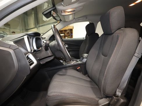 Used 2014 Chevrolet Equinox LT w/ Driver Convenience Package FWD image 13