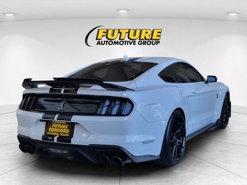 Used 2020 Ford Mustang Shelby GT500 w/ Technology Package image 9