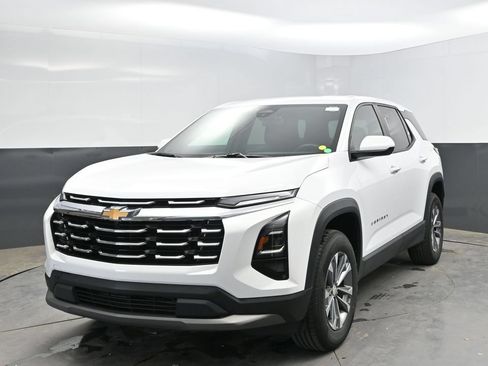 Used 2025 Chevrolet Equinox LT AWD/4WD image 5
