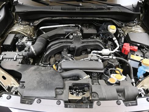 Certified 2025 Subaru Forester Premium AWD/4WD image 9