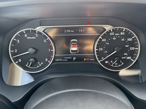 Used 2023 Nissan Rogue S image 14