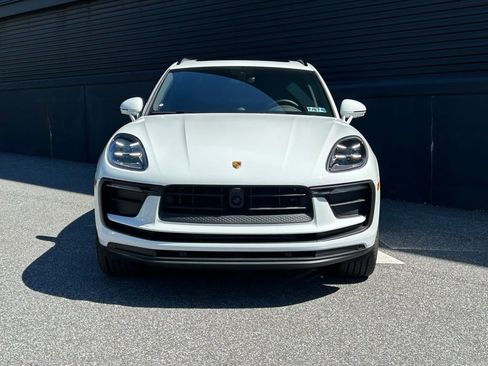 Certified 2026 Porsche Macan image 13