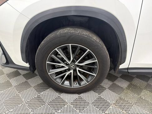 Used 2023 Lexus NX 250 FWD w/ Towing Package (2000 Lbs) image 12