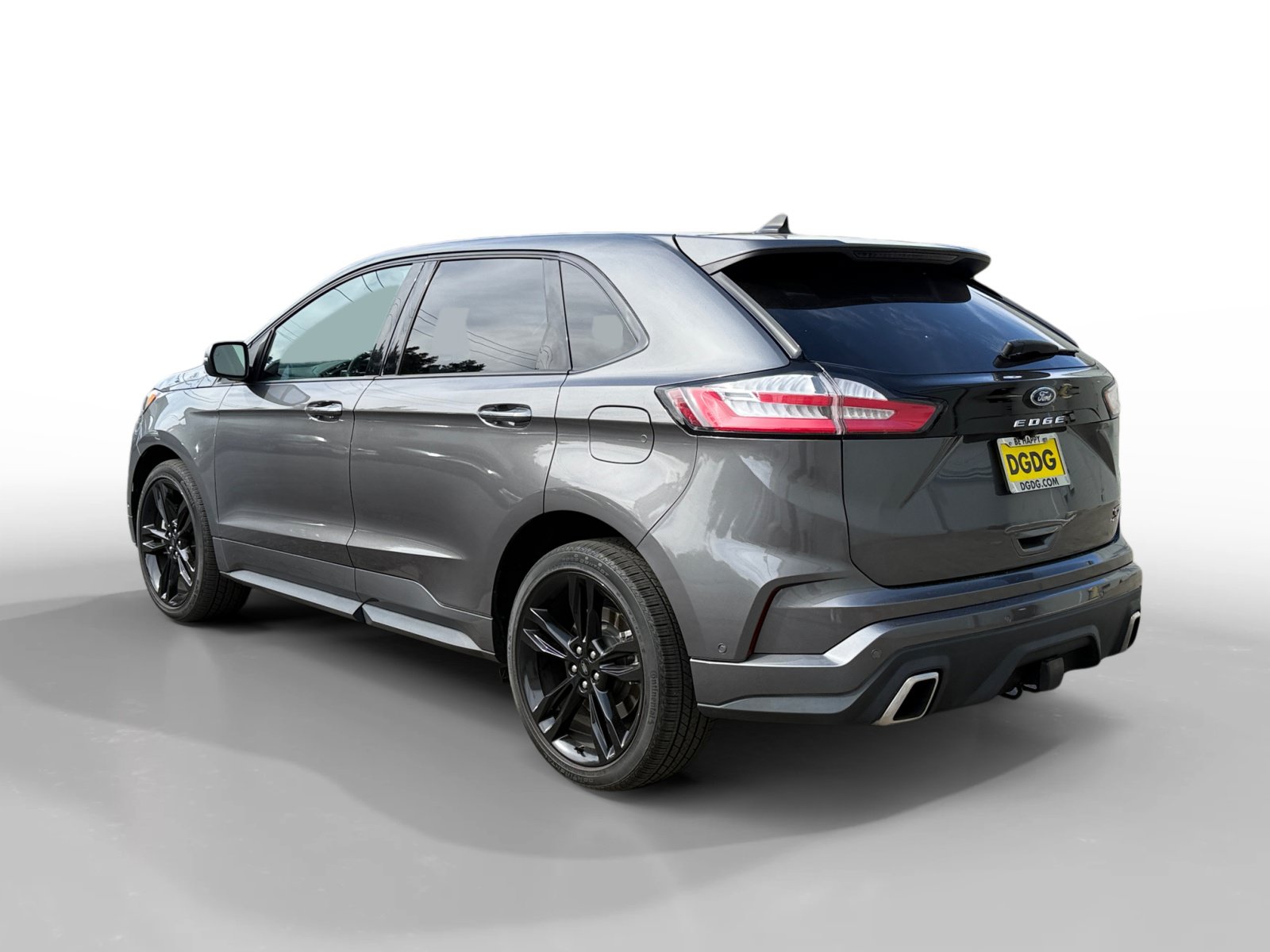 Used 2023 Ford Edge ST w/ Equipment Group 401A AWD/4WD image 3