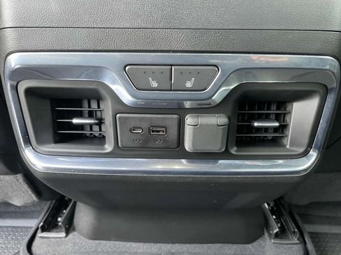 Used 2020 Chevrolet Silverado 1500 High Country w/ Technology Package AWD/4WD image 11