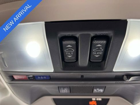 Used 2021 Subaru Crosstrek 2.5i Limited w/ Moonroof Package 2 AWD/4WD image 17