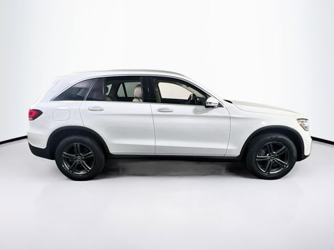 Used 2021 Mercedes-Benz GLC 300 4MATIC image 4