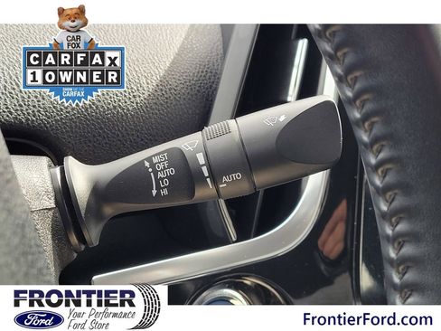 Used 2019 Toyota Prius Prime Advanced image 19