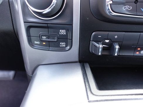 Used 2022 RAM 1500 Classic SLT w/ Electronics Convenience Group AWD/4WD image 49