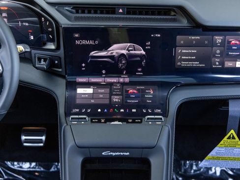 New 2026 Porsche Cayenne Turbo AWD/4WD image 47