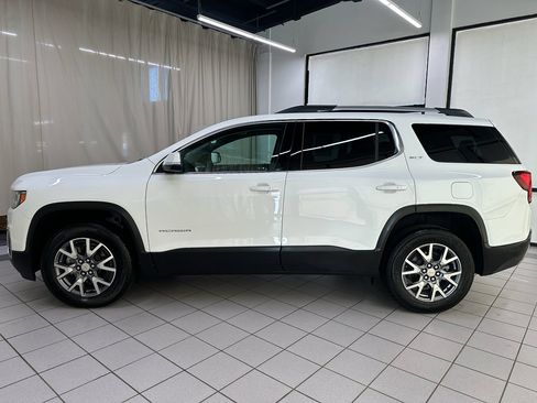 Certified 2023 GMC Acadia SLT w/ Preferred Package FWD image 10