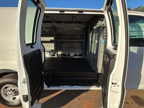 New 2025 Chevrolet Express 2500 Work Van w/ Driver Convenience Package image 23