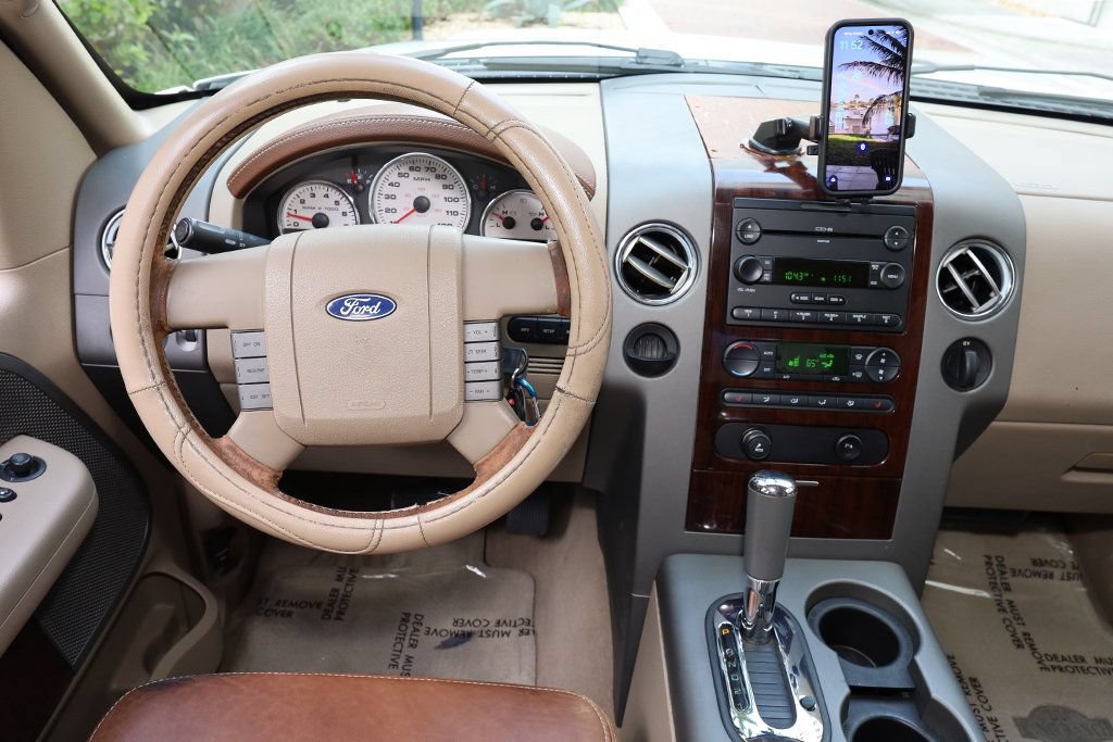 Used 2005 Ford F150 King Ranch RWD image 9
